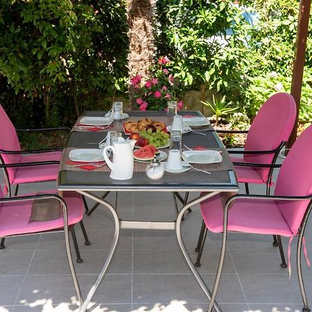 Bed & Breakfast Pino Podstrana Exterior foto